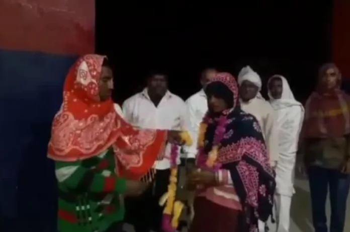 चाची-भतीजे का प्रेम प्रसंग: यूपी में वैलेंटाइन-डे पर हुई शादी, पति ने भी दिया साथ