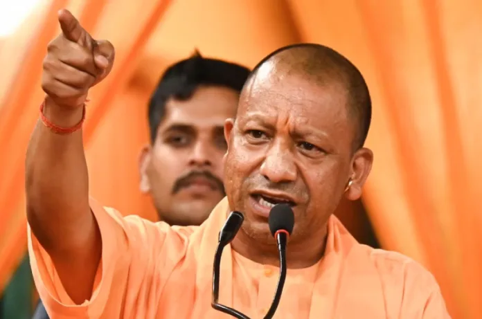 गोरखपुर में CM योगी का बड़ा ऐलान, इलाज के लिए पैसों की कमी नहीं होगी बाधा