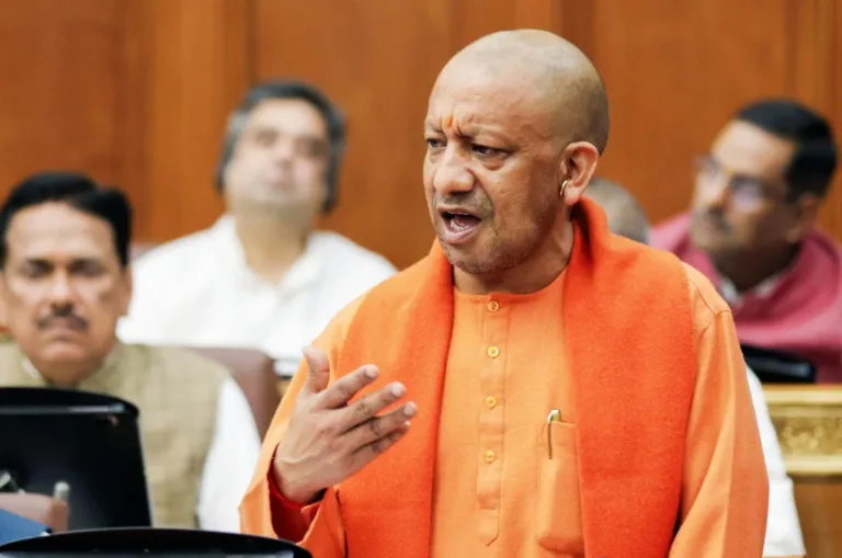 जाति-जाति का शोर मचाते केवल कायर, क्रूर…यूपी विधानसभा में दिनकर की कविता से सियासी वार, CM योगी का सपा पर हमला