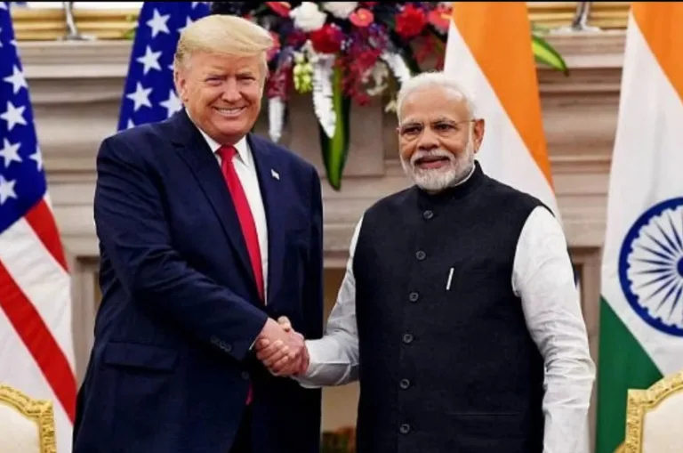 ‘डोनाल्ड ट्रंप के आगे झुक गई सरकार?’ ट्रेड डील पर क्यों भड़के किसान, खेती और डेयरी पर छिड़ा विवाद