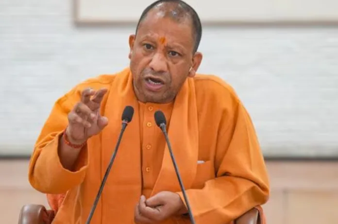 आवारा कुत्तों पर योगी सरकार सख्त, सभी जिलों को जारी हुए निर्देश