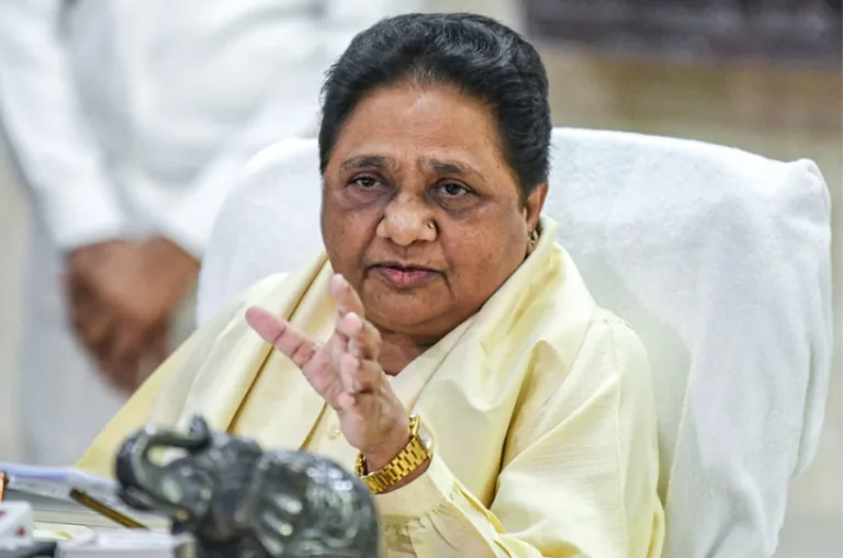 पूरे देश में हो रहा पंडितों का अपमान; ब्राह्मण समाज के समर्थन में उतरीं मायावती, केंद्र सरकार से की यह मांग