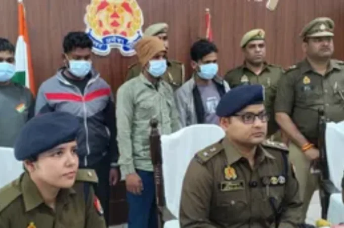 रेप केस से बचने के लिए युवक ने दोस्त की हत्या कर कार में आग लगाई