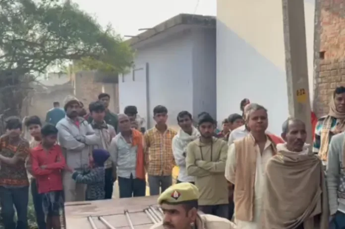 यूपी में होली से पहले भीषण खूनी संघर्ष: कुल्हाड़ी से चार की हत्या, दो गंभीर रूप से घायल