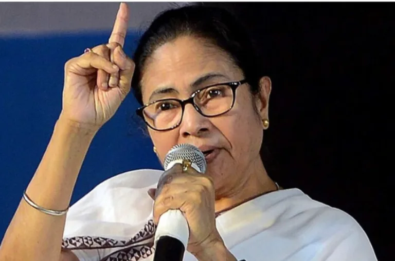 पश्चिम बंगाल के राज्यपाल सीवी आनंद बोस का इस्तीफा, ममता बनर्जी ने अमित शाह पर साधा निशाना