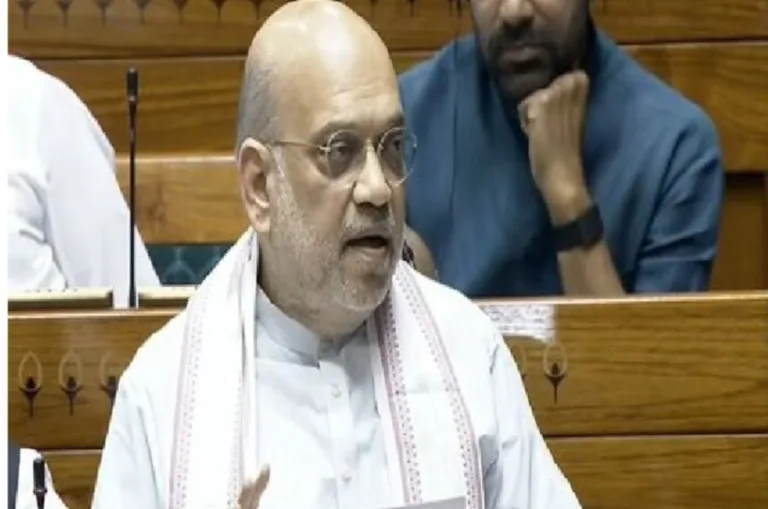 बिरला को विपक्ष मर्यादा न सिखाए, पहले दिन से ही आसन छोड़ बैठे हैं: अमित शाह