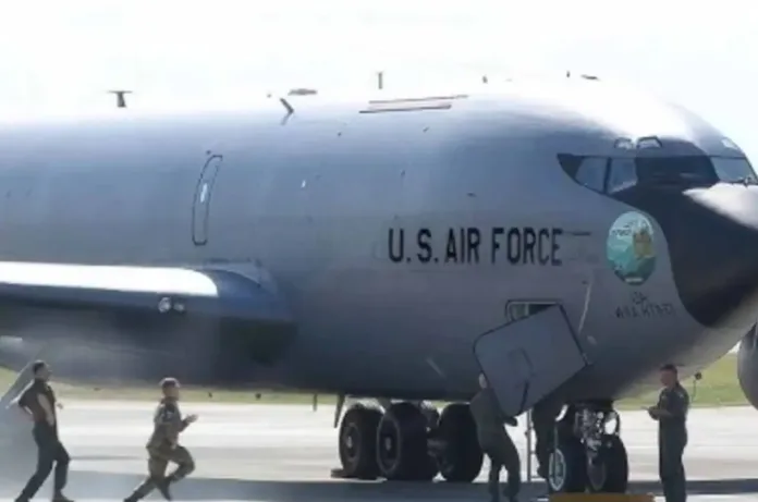 ईरान युद्ध के बीच क्रैश हुआ अमेरिकी टैंकर विमान, 4 क्रू की मौत; हवा में भर रहा था ईंधन