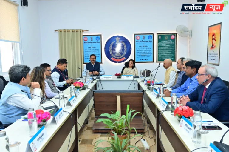 रेलवे बोर्ड की सदस्य (वित्त) मंजूषा जैन का आईआरआईटीएम लखनऊ दौरा, प्रशिक्षु अधिकारियों से किया संवाद