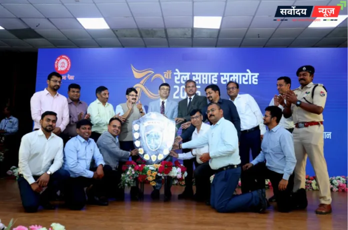 डीडीयू मंडल को मिला जीएम ओवरऑल एफिशिएंसी शील्ड, रचा नया कीर्तिमान