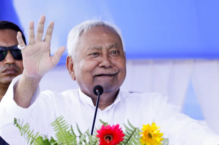 नीतीश कुमार ने विधान परिषद से दिया इस्तीफा, सीएम पद पर बरकरार; नए मुख्यमंत्री की चर्चा तेज