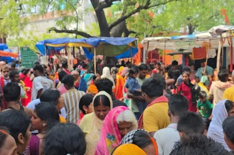 नालंदा में शीतला माता मंदिर में भगदड़: 8 महिलाओं की मौत, 12 से अधिक घायल