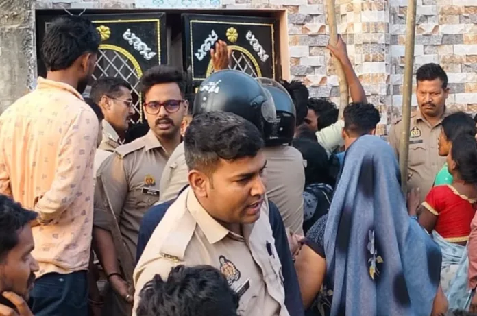 छेड़खानी के विरोध पर पिटाई से युवक की मौत, उग्र भीड़ का पुलिस पर पथराव