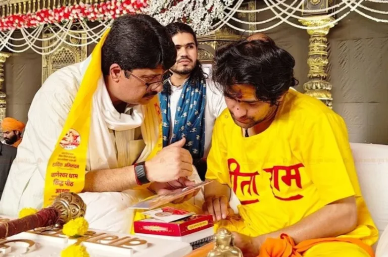 बलिदान के लिए तैयार रहें’- रघुराज प्रताप सिंह “राजा भैया” का आह्वान, कथा मंच से दिया संदेश
