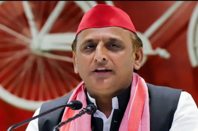 2027 की तैयारी में सपा: पीडीए को जिताएंगे, संविधान को बचाएंगे! अखिलेश ने PDA युवाओं को दिया नारा