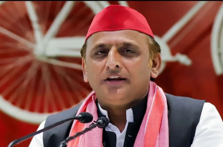 2027 की तैयारी में सपा: पीडीए को जिताएंगे, संविधान को बचाएंगे! अखिलेश ने PDA युवाओं को दिया नारा