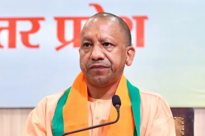 नोएडा बवाल के बाद बड़ा फैसला: योगी सरकार ने बढ़ाई न्यूनतम मजदूरी, अब इससे कम सैलरी नहीं दे सकेंगी कंपनियां