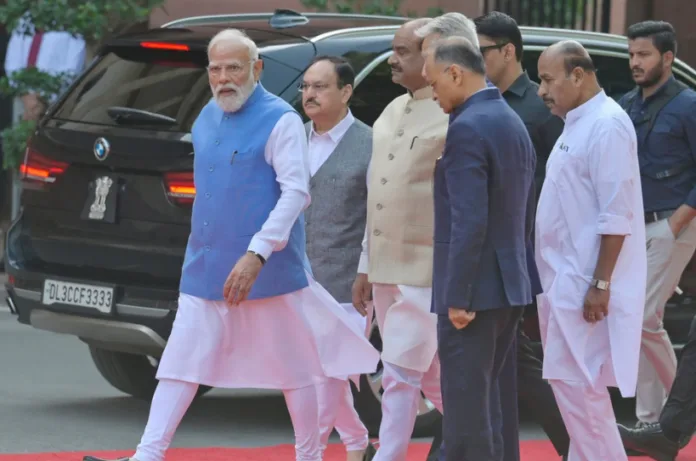 50 लाख तक ब्याज मुक्त लोन, महिलाओं को नकद सहायता और मुफ्त सिलेंडर,तमिलनाडु में BJP के वादे