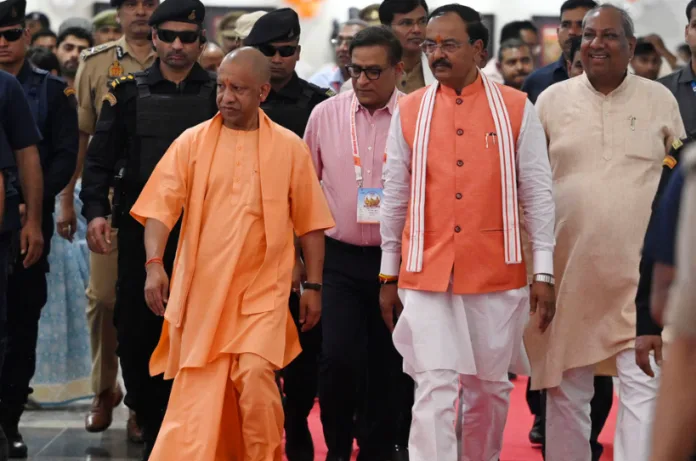 योगी सरकार के कैबिनेट विस्तार में दिखेगा महिला कार्ड? ब्राह्मण फोकस और OBC समीकरण—योगी कैबिनेट में बड़े बदलाव के संकेत