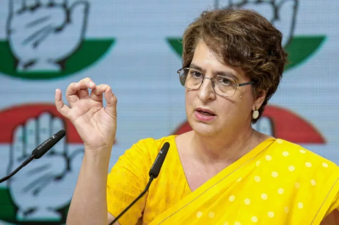 सोमवार को संसद बुलाकर पुराना बिल लाने की मांग, प्रियंका गांधी ने केंद्र सरकार को दी चुनौती