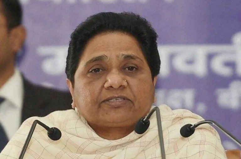 हाथी पर बटन दबाना है, सत्ता में वापस आना है; 2027 चुनाव की तैयारी में जुटीं मायावती, कार्यकर्ताओं को दिया जीत का मंत्र