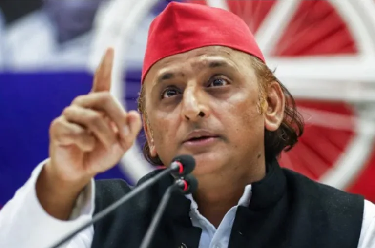 यूपी में सपा सरकार बनते ही केंद्र की बीजेपी सरकार गिर जाएग, अखिलेश यादव का बड़ा दावा