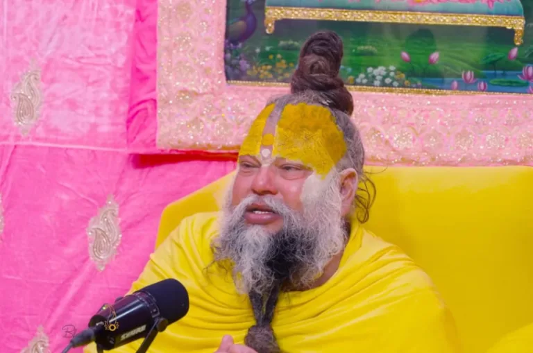 यमुना तट पर एकांत साधना में लीन हुए प्रेमानंद महाराज, दर्शन और पदयात्रा की राह देख रहे श्रद्धालु