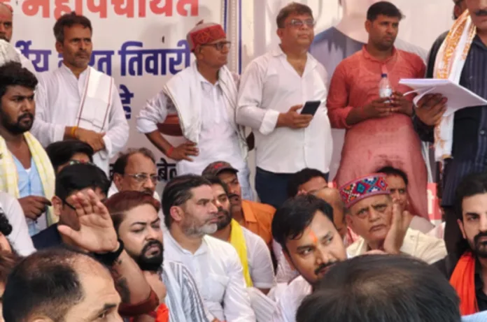 भरत तिवारी एनकाउंटर मामले में महापंचायत का अल्टीमेटम, 3 दिन में कार्रवाई नहीं हुई तो देशव्यापी आंदोलन की चेतावनी