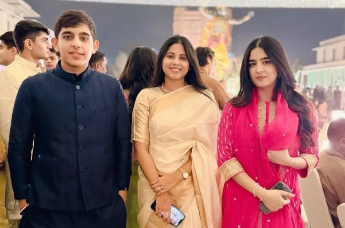 अखिलेश यादव के जुड़वां बच्चों को रिंकू सिंह की मंगेतर ने दी जन्मदिन की शुभकामनाएं, टीना यादव का एथनिक लुक बना चर्चा का विषय