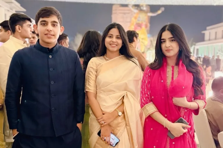 अखिलेश यादव के जुड़वां बच्चों को रिंकू सिंह की मंगेतर ने दी जन्मदिन की शुभकामनाएं, टीना यादव का एथनिक लुक बना चर्चा का विषय