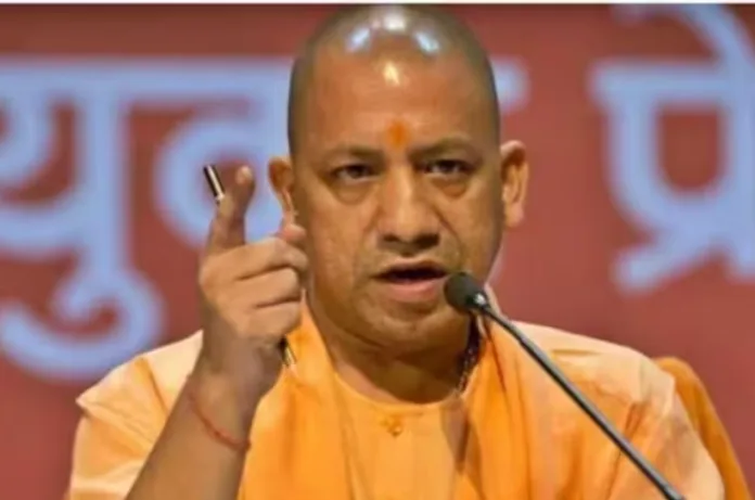 अतिक्रमण कतई बर्दाश्त नहीं, आरोपियों पर तत्काल करें कार्रवाईः सीएम योगी