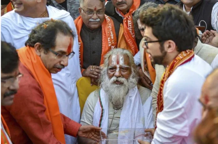 राम मंदिर चढ़ावा विवाद: संजय राउत ने ट्रस्ट से पूछा- 4 किलो चांदी की ईंट और 1 करोड़ रुपये दिए थे कहां गई?