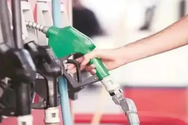 Petrol Diesel Price: जुलाई की शुरुआत में बड़ी राहत, पेट्रोल ₹5 और डीजल ₹3 प्रति लीटर सस्ता