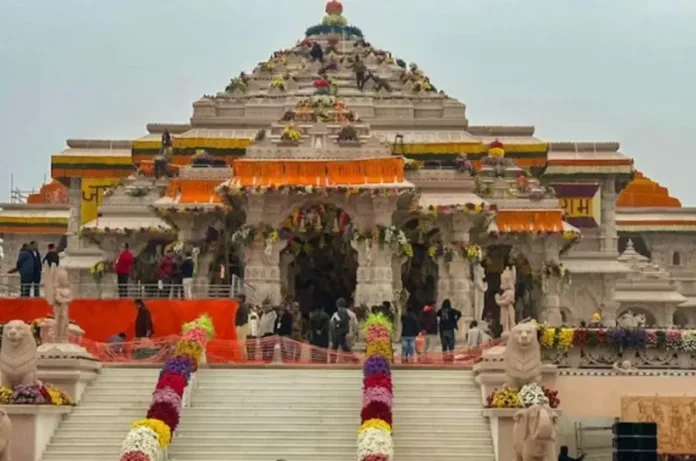 राम मंदिर दान घोटाला: आरोपी ने महिला मित्र को दिए ₹2 लाख और महंगा मोबाइल, पुलिस ने खंगाला ₹15 लाख का लेनदेन