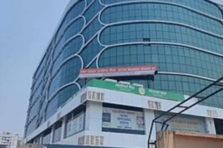 यूपी के इस बैंक में खत्म हुआ तय लंच ब्रेक, सुबह 10 से शाम 5 बजे तक लगातार ग्राहक सेवा; कर्मचारियों ने जताया विरोध