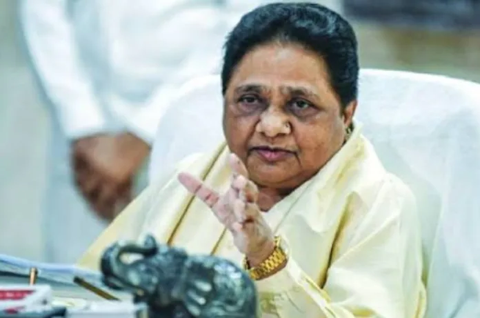 हिजाब विवाद पर मायावती की दो टूक, विपक्ष को दी नसीहत; बदायूं में अंबेडकर प्रतिमा विवाद पर भी बोलीं
