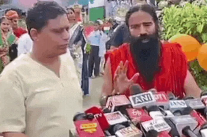 'सुधर जाओ नहीं तो आंदोलन करना पड़ेगा',स्वतंत्रता दिवस पर रामदेव ने 'कॉकरोच पार्टी' से मिलाए सुर