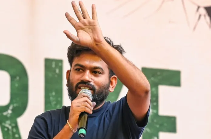 अभिजीत दीपके को राजनीति में आने का न्योता, केंद्रीय मंत्री रामदास आठवले ने RPI(A) में शामिल होने का दिया प्रस्ताव