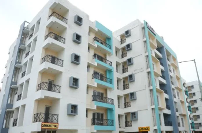 लखनऊ में घर खरीदने वालों के लिए बड़ी खुशखबरी, इतने लाख तक की छूट