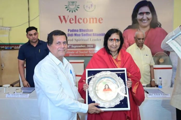 KISS (Kalinga Institute of Social Sciences) का दौरा तीर्थ स्थलों की दिव्यता का प्रतीक, साध्वी ऋतम्भरा बोलीं- ‘यही है असली भारत’
