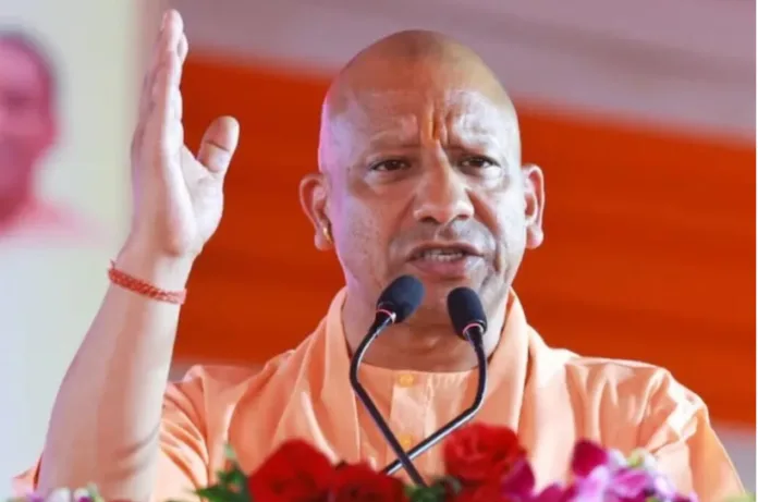 आंगनबाड़ी कार्यकत्रियों का बढ़ा मानदेय, 5 लाख तक कैशलेस इलाज; योगी सरकार के 3 बड़े ऐलान