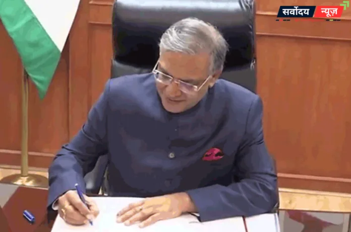 SIR के बीच चुनाव आयोग में बड़ा फेरबदल: ज्ञानेश कुमार के कार्यकाल में 20 CEO के तबादले, जानें कहां-कहां बदले अधिकारी